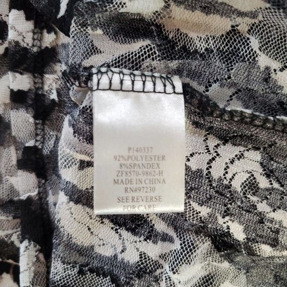 Almost Famous Womens Lace Tank Top Size XL Black White Sheer Floral Pullover - Picture 12 of 13